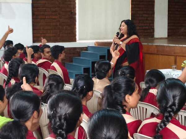 DIGITAL DETOX – A WORKSHOP FOR STUDENTS 2
