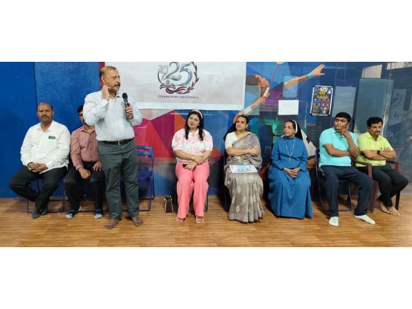 CARMEL HOSTS NORTH BANGALORE LECTURERS_ BADMINTON TOURNAMENT (2)